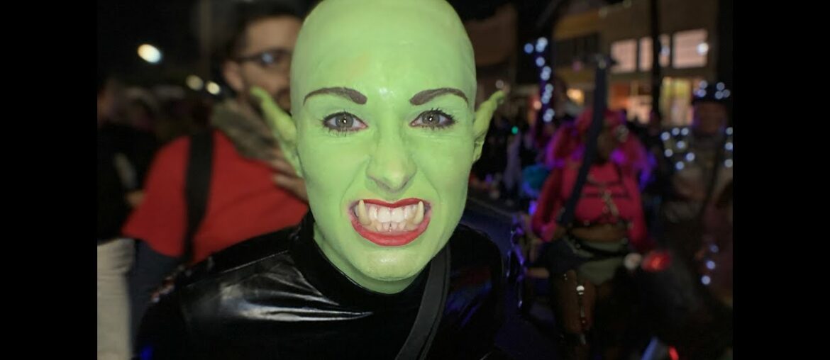 The Chewbacchus Mardi Gras parade 2020 in New Orleans - All hail the sacred drunken Wookiee!