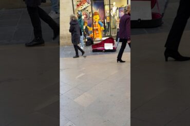 France Bordeaux sokaklarından bir bölüm.