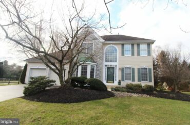 Residential for sale in Plainsboro, NJ - 18 Marshall Court