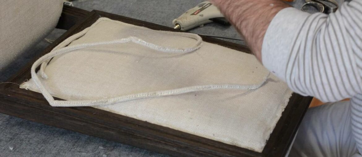 How to Upholster: Outside Back of a Dining Room Chair (PART 2) How to Upholster: Outside Back of a Dining Room Chair (PART 2)