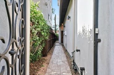 Residential for sale - 1212 W Bell St, Houston, TX 77009