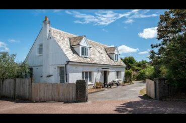 19 Paparoa Road, Cockle Bay, acklnd