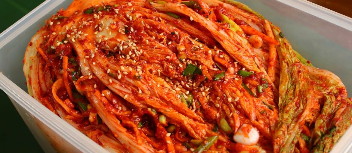 Traditional kimchi recipe (Tongbaechu-kimchi: 통배추김치) Traditional kimchi recipe (Tongbaechu-kimchi: 통배추김치)