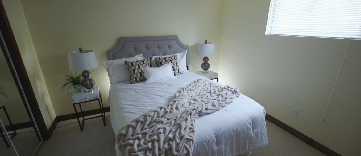 12 Princess Blvd, Grimsby Beach