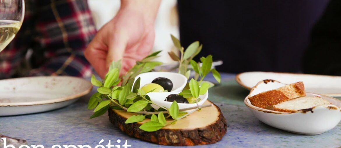 Go Through the Entire 19-Course Tasting Menu of a Michelin-Starred Barcelona Restaurant Go Through the Entire 19-Course Tasting Menu of a Michelin-Starred Barcelona Restaurant