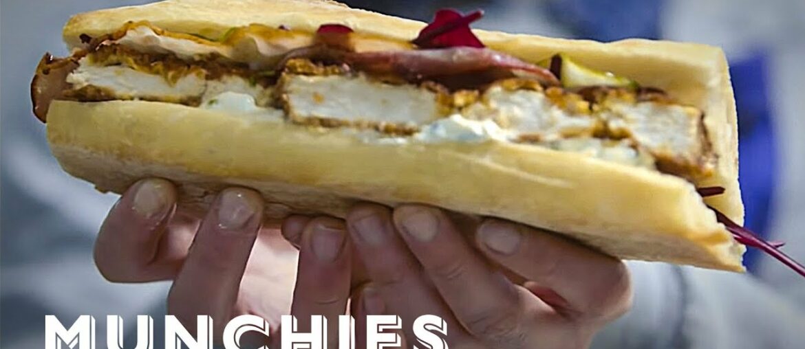 How to Make the Best Chicken, Bacon, and Lettuce Sandwich How to Make the Best Chicken, Bacon, and Lettuce Sandwich