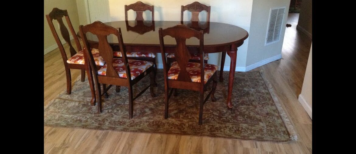 FRENCH QUEEN ANNE DINING ROOM SET