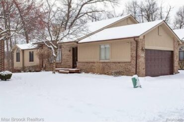 5915 Lockwood, West Bloomfield, MI - 2200010946