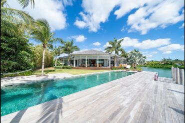 Cala Rum Dum, Old Fort Bay