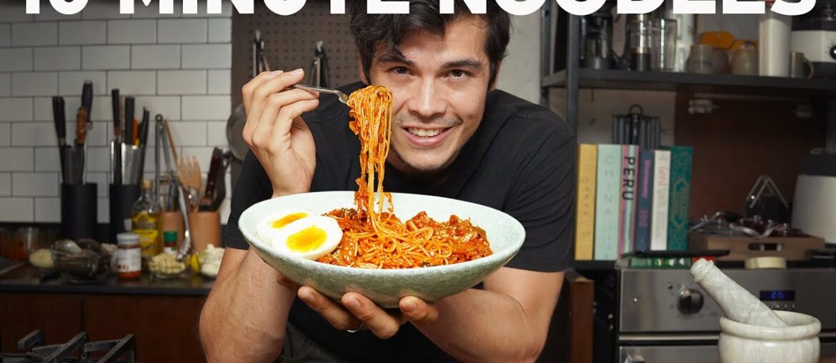 Quick Stir-Fried Noodle Recipes (Beef and Broccoli, Drunken Noodles, Bibim Guksu) Quick Stir-Fried Noodle Recipes (Beef and Broccoli, Drunken Noodles, Bibim Guksu)