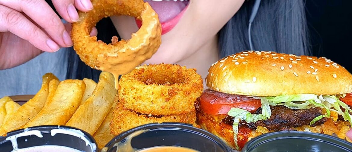ASMR FRIED ONION RINGS, CHEESEBURGER & FRENCH FRIES (MOUTH Eating Sounds) *NO TALKING* | ASMR Phan