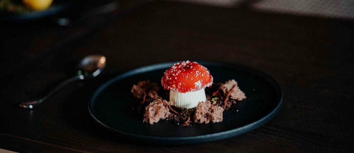 A Wonderland of Impressively Realistic Looking Cakes Linger Patisserie | Melbourne | Sneak Peek