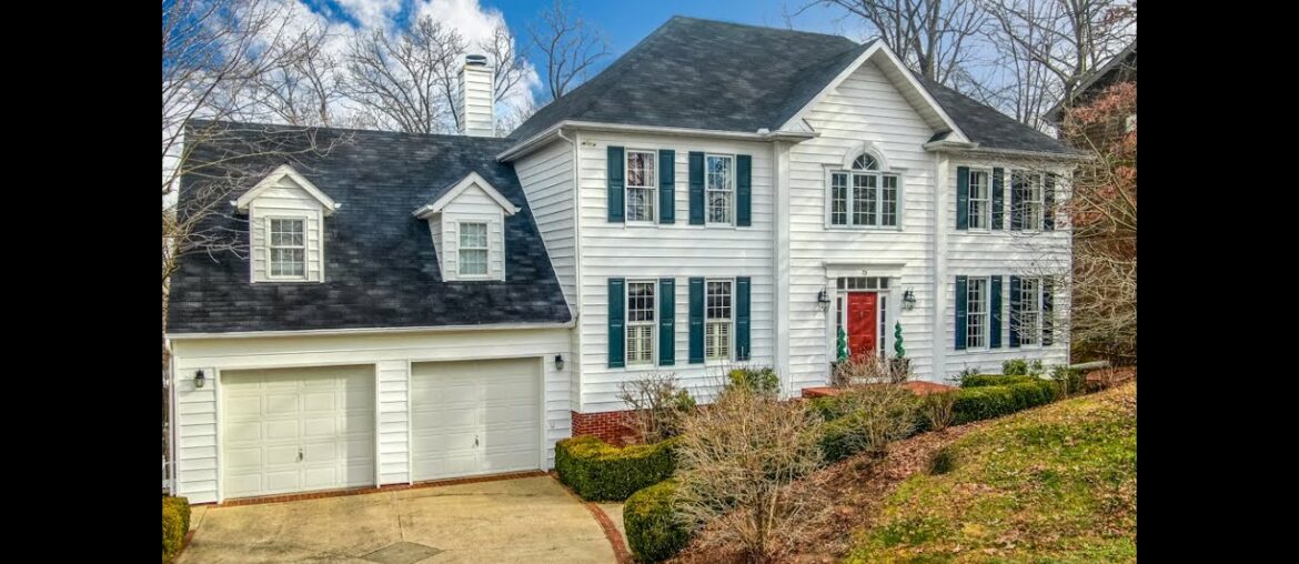 Holly Francis Presents 73 Saratoga Ln, Huntington, WV 25705