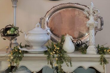 EARLY SPRING DECORATING - SPRING LIVING ROOM DECOR - FRENCH COUNTRY/TUSCAN SPRING DECOR