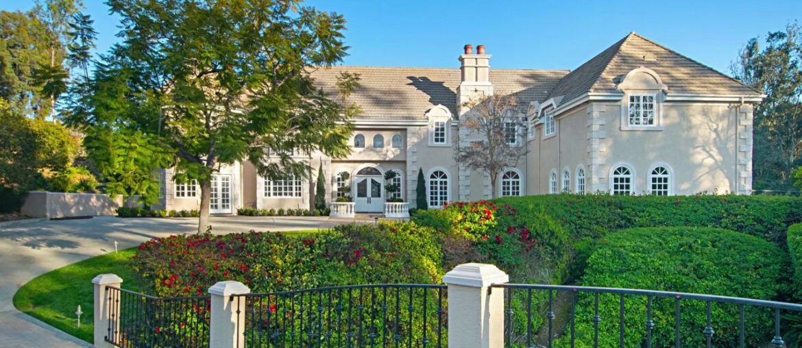 17574 Calle Mayor, Rancho Santa Fe, CA 92067 | Listed By: Appleby Family Group