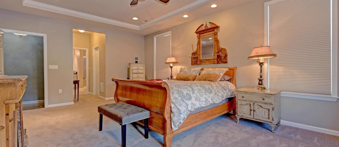 120 Wintergreen Drive, Manalapan, NJ