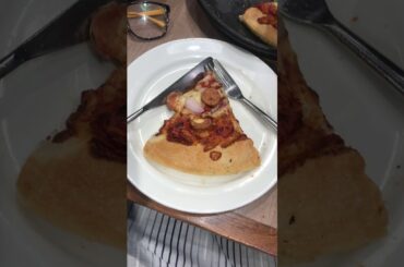 Pizza Hut hates him! South Indian man teaches the Indian bourgeois’ dining hack!