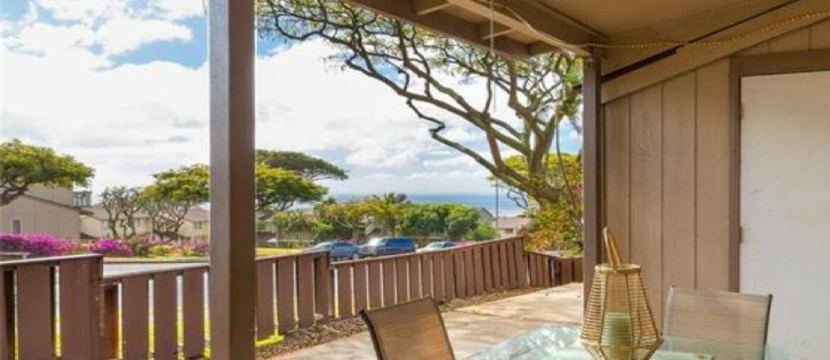 92-1064 Palahia Street, Kapolei, HI Presented by Alesia D Barnes, CRS.