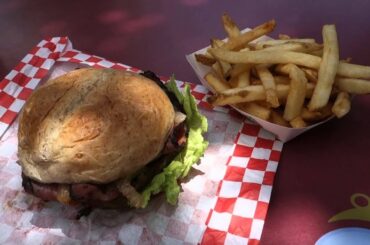 Disneyland Dining Review - Angus Pastrami Cheeseburger