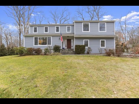 54 Country Club Road Darien, CT | ColdwellBankerHomes.com 54 Country Club Road Darien, CT | ColdwellBankerHomes.com