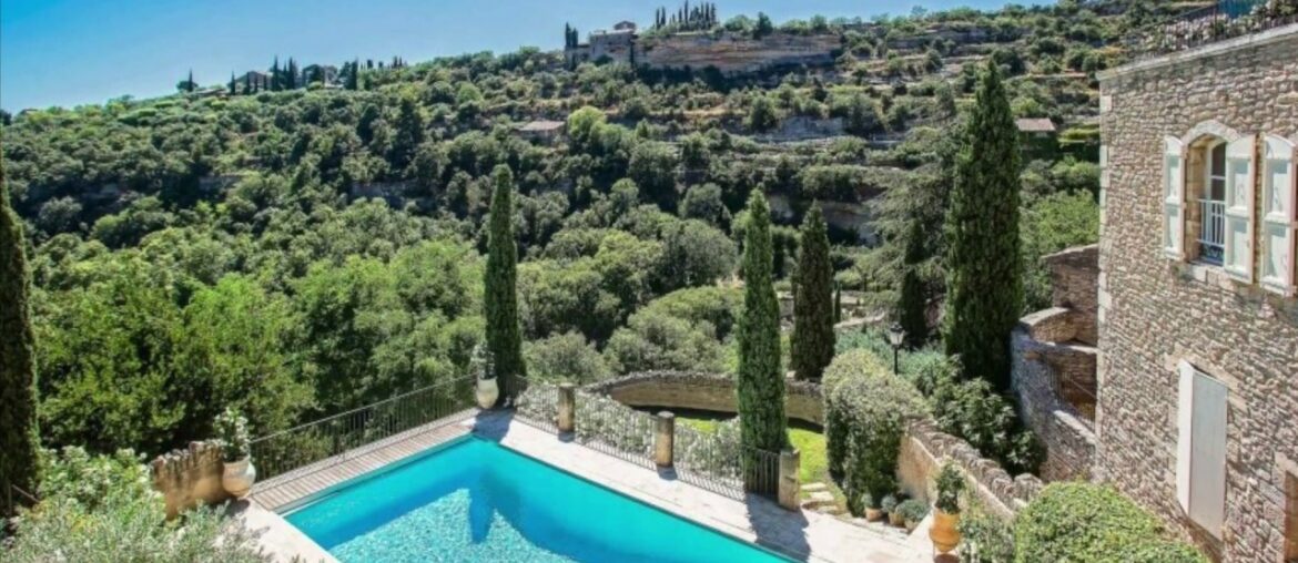 Extraordinary Villa Rental in Gordes France Extraordinary Villa Rental in Gordes France