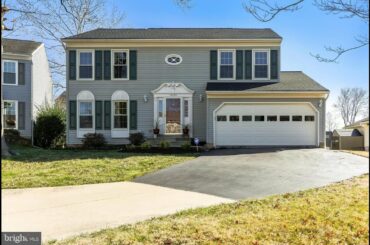 Video tour of Residential at 13305 TANNERY CT, FAIRFAX, VA 22033