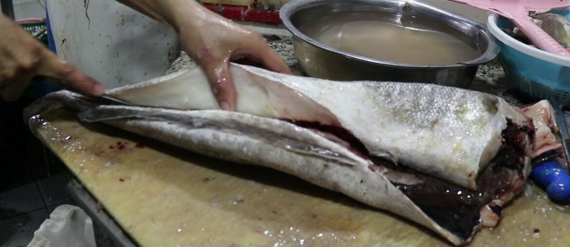 GIANT HAKE Fish Filleting Cleaning Skills GIANT HAKE Fish Filleting Cleaning Skills