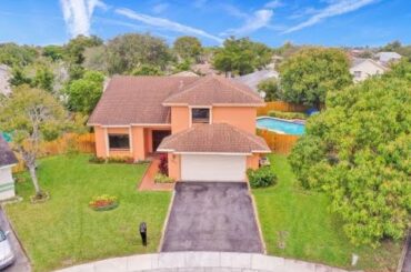 Listing - 10021 SW 14th St Pembroke Pines, FL 33025