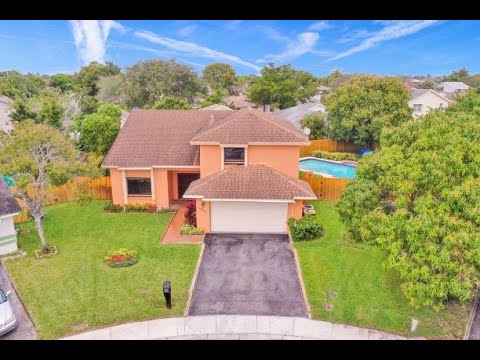 Listing – 10021 SW 14th St Pembroke Pines, FL 33025 Listing - 10021 SW 14th St Pembroke Pines, FL 33025