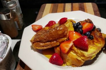 How To Make French Toast!  Quick and Easy Delicious Recipe