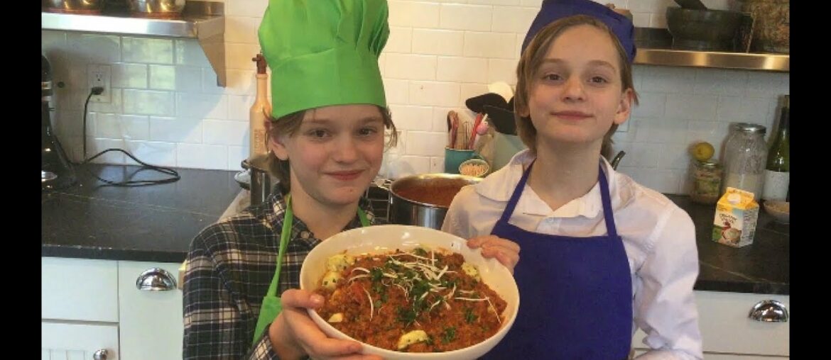 Fantastique French Episode with River and Terran