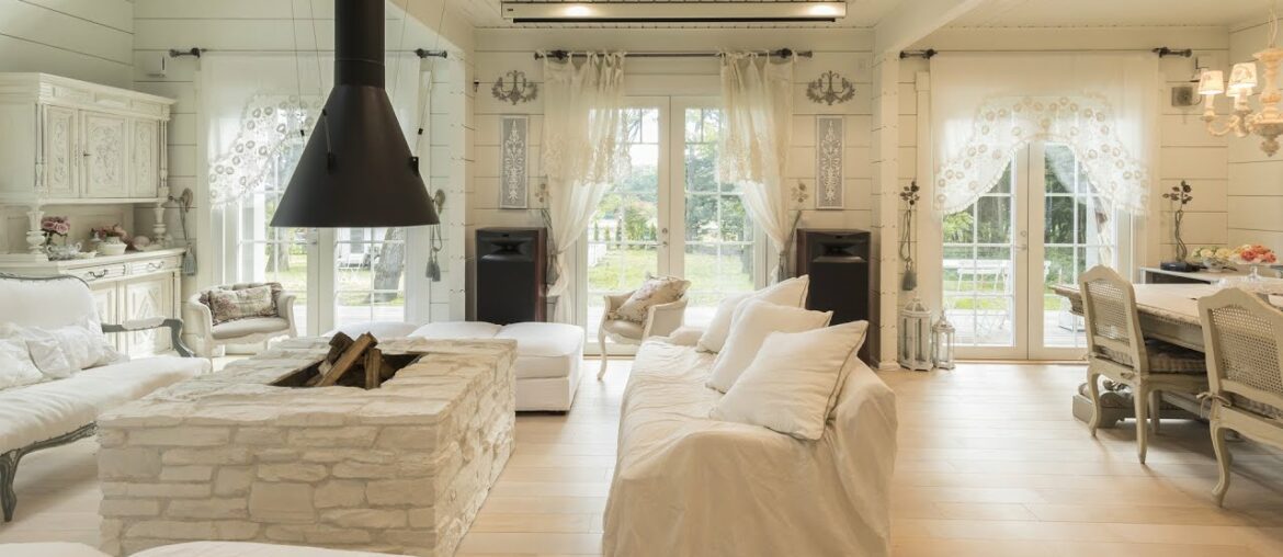 Antique, Shabby | Interior (Living, Dining, and Kitchen)