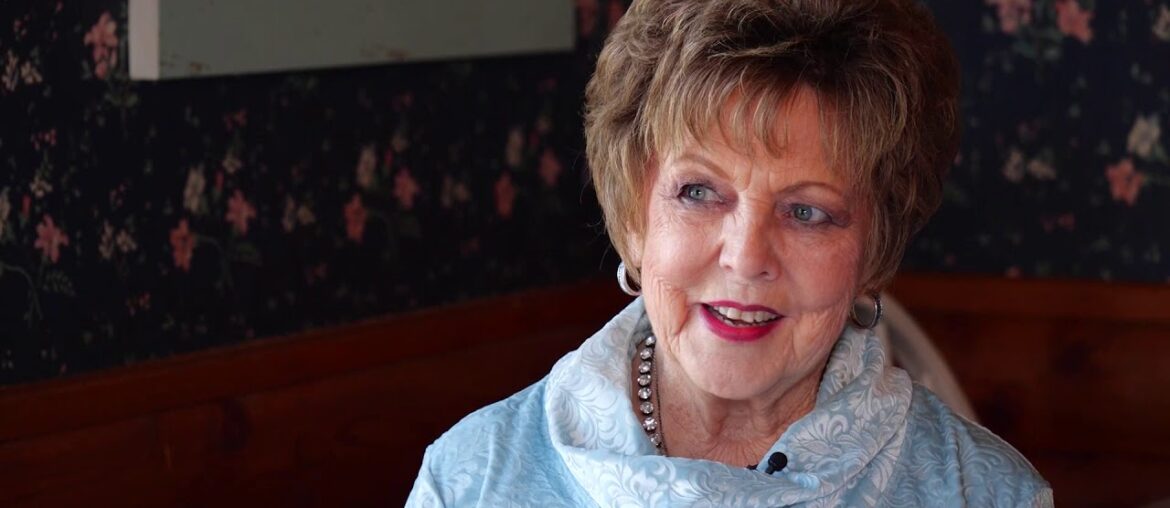 Country Dove Gifts & Tea Room Country Dove Gifts & Tea Room