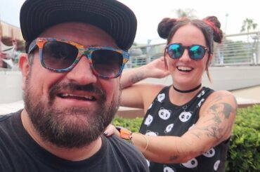 DINING AT LES HALLES AND HIDING AT EPCOT!?!?