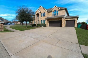 Homes for sale - 607 Oak Creek Drive, Cedar Hill, TX 75104