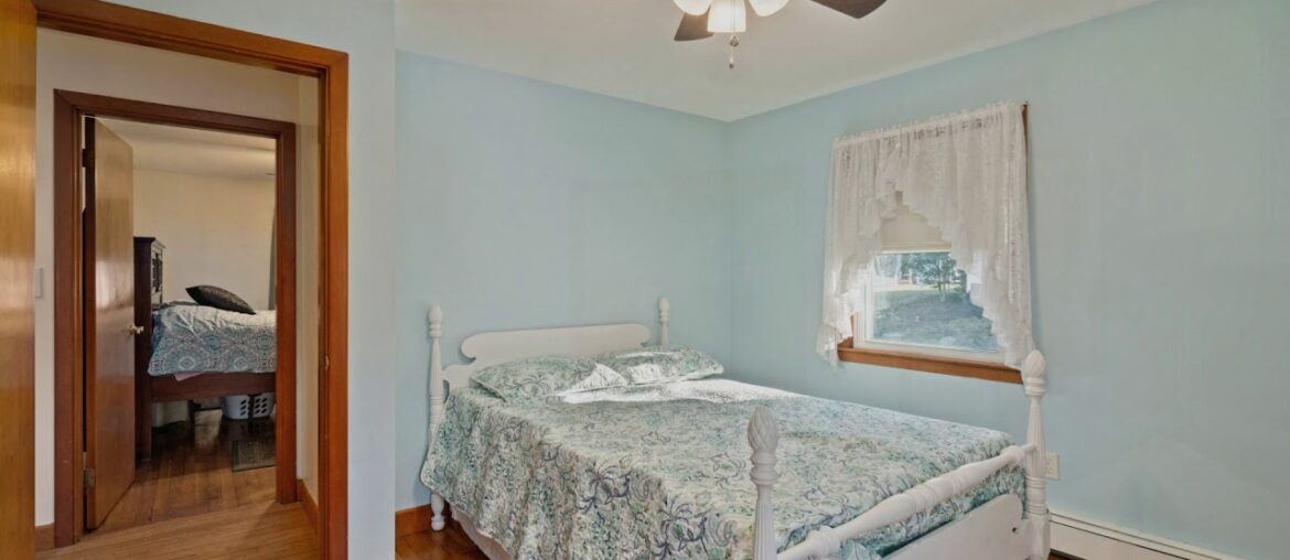 204 Hanton Rd, North Smithfield, RI 02896 204 Hanton Rd, North Smithfield, RI 02896