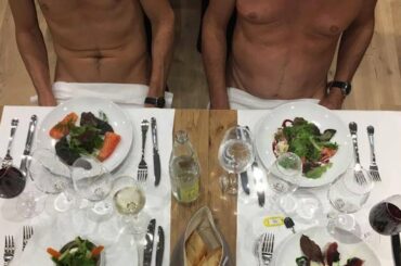 NAKED DINING in Paris’ First NUDE RESTAURANT | What's Trending Now!