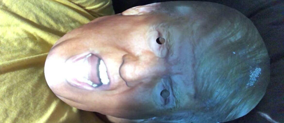 Globalist Capitalist VS Globalist Communist AOC French Wine