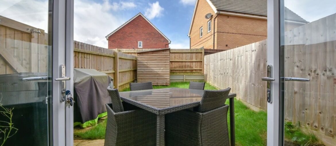 For Sale – Mercury Road, Wellingborough, NN8 1SJ – £202,500 For Sale - Mercury Road, Wellingborough, NN8 1SJ - £202,500