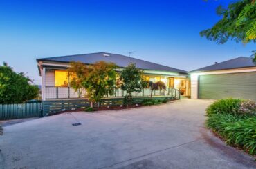 40 St Andrews Drive, CHIRNSIDE PARK, VIC