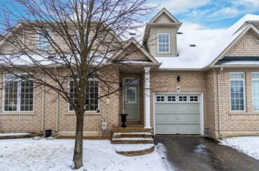 #8 - 19 Niagara Dr, Oshawa | The Michael McDougall Team