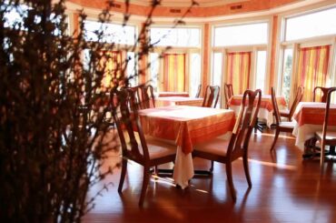 L'Auberge Provencale - Bed and Breakfast Country Inn and Fine Dining Restaurant