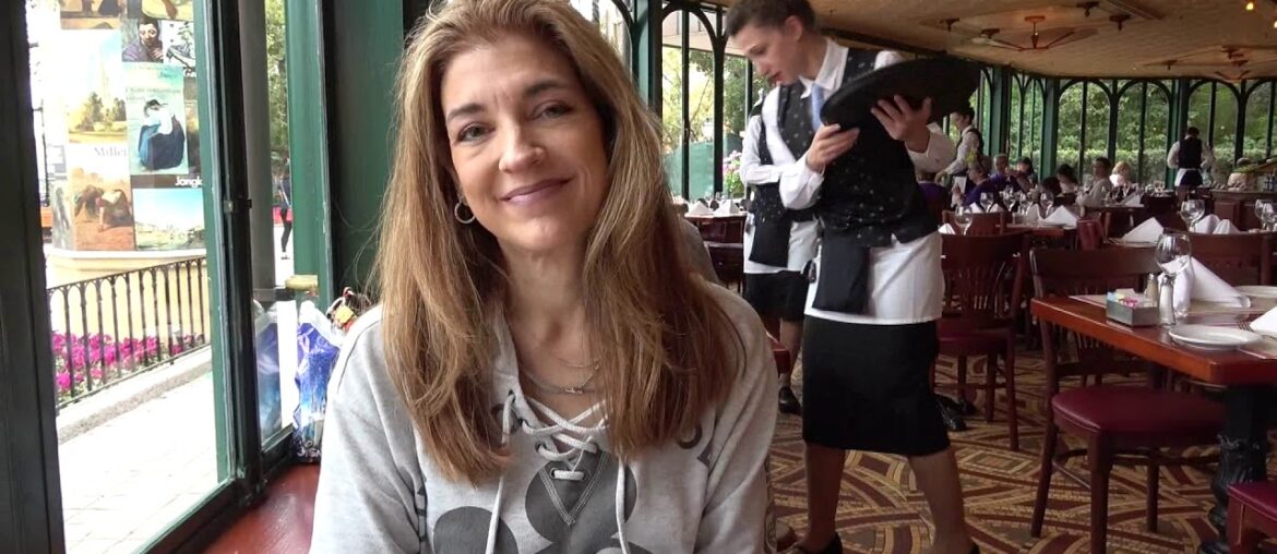 Les Chefs De France EPCOT Full Review!  Great Disney Dining!