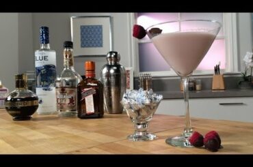 French Kiss Cocktail Recipe | Happiest Hour