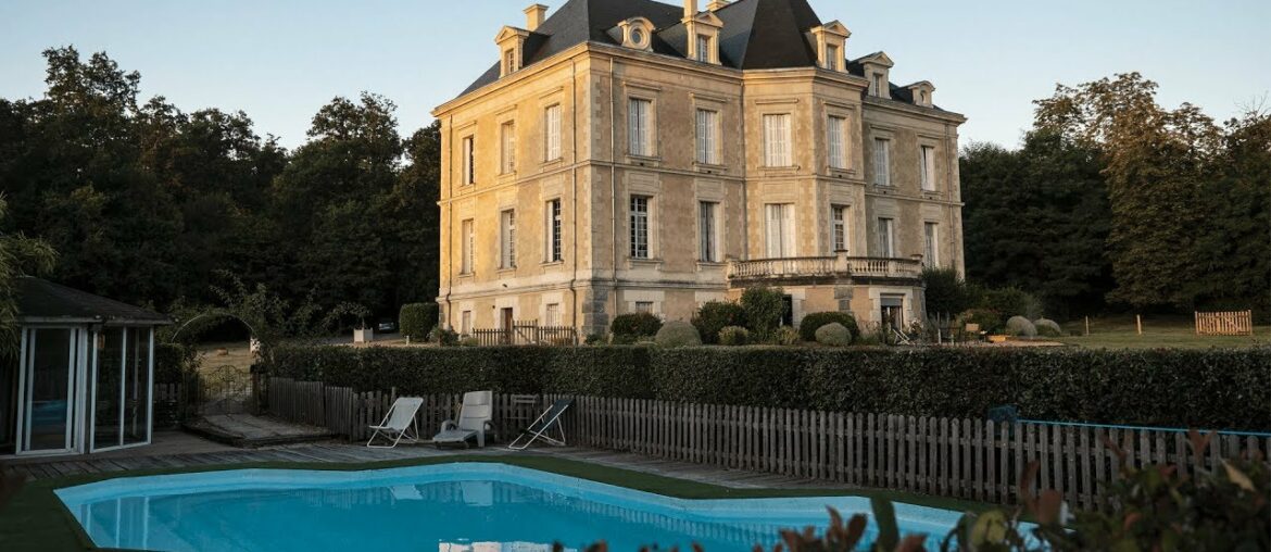 Château de la Haye (Drone | 4k) – French BnB Château Château de la Haye (Drone | 4k) - French BnB Château