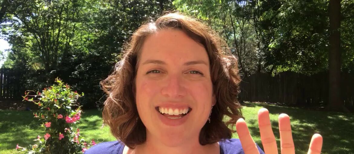 Travel Tip: Navigating Dining Venues in France!