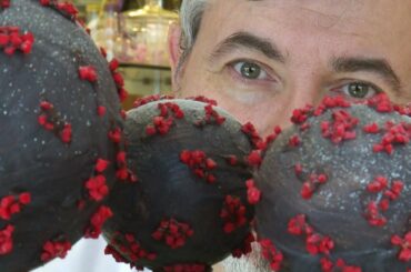 French chocolatier turns dreadful coronavirus into delightful chocolate