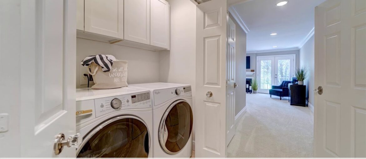 21 Pelican Place, Belleair , FL