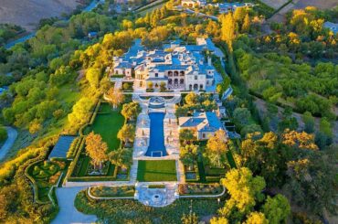America's Largest Mega Mansions!