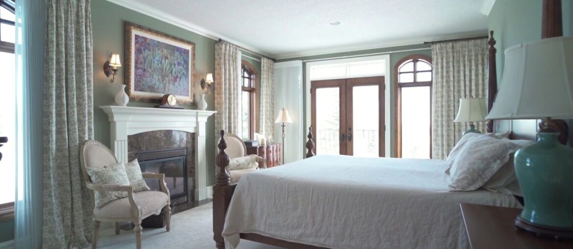 FOR SALE 23 North Valley Boulevard, Calgary AB (Bearspaw)